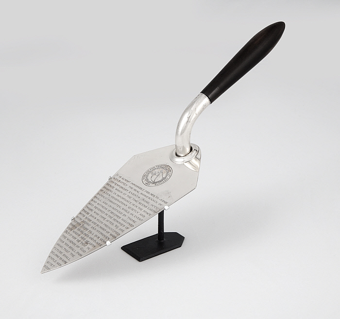 Trowel Slider Image 2